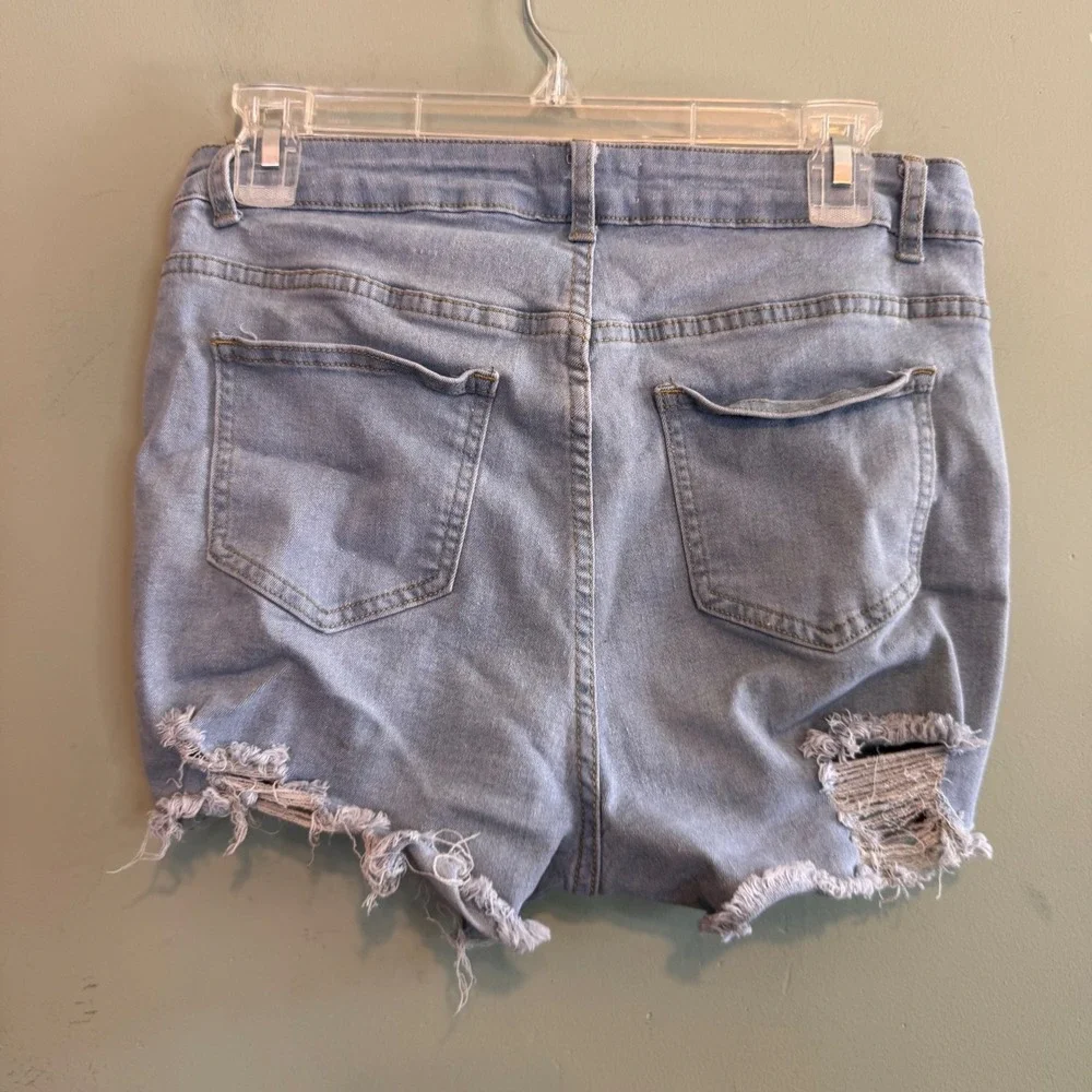 Between Us Distressed Light Wash Denim‎ Cut Off Shorts Womens Size 13 High Rise